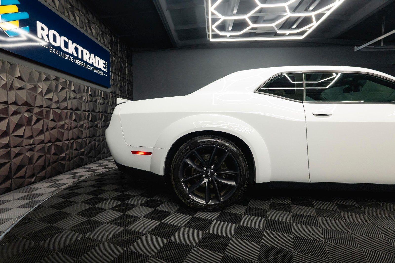 Fahrzeugabbildung Dodge Challenger 5.7 V8 R/T SRT WIDE BODY *LED*19%*