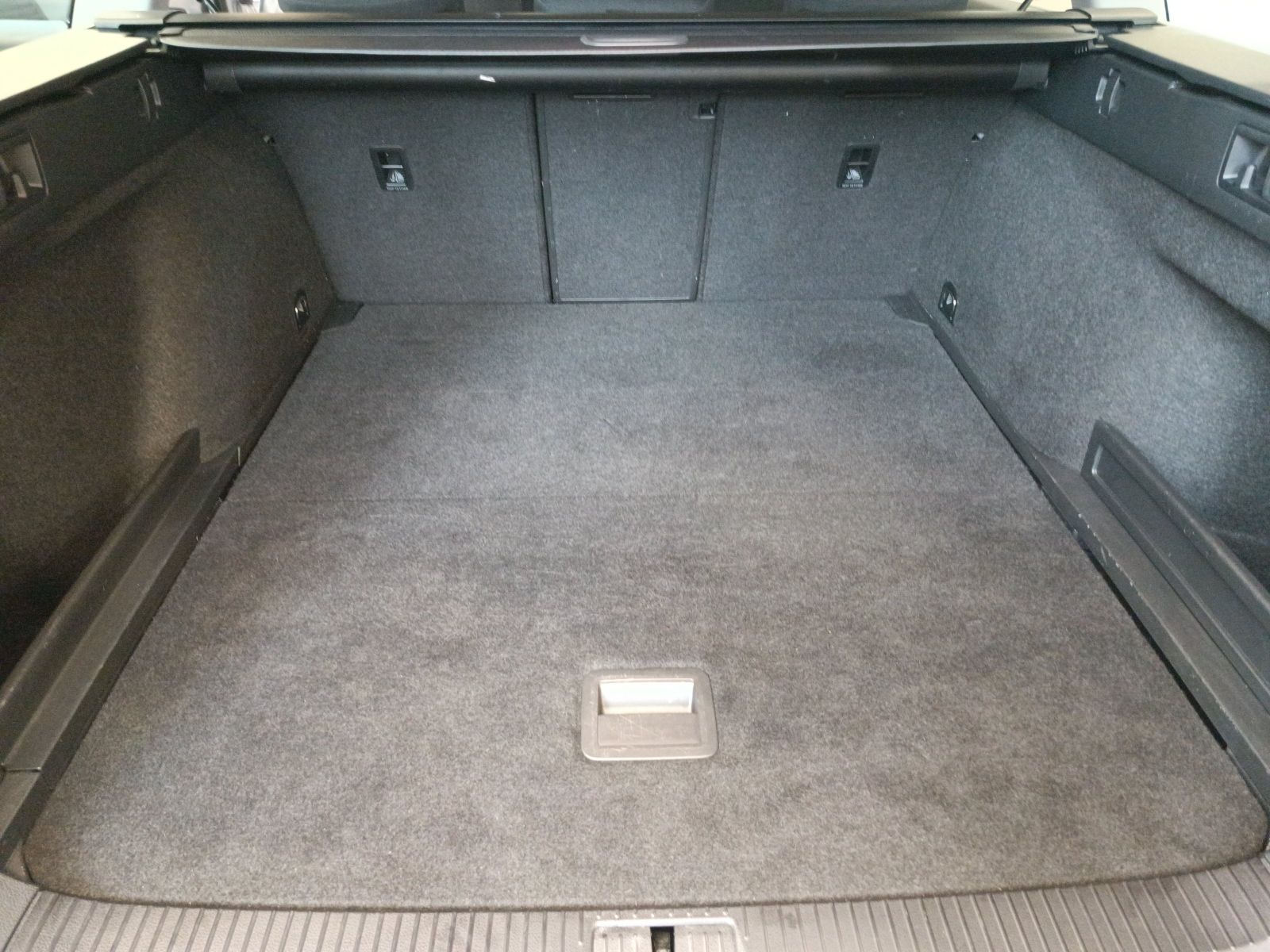Volkswagen Passat Variant - Bild 18