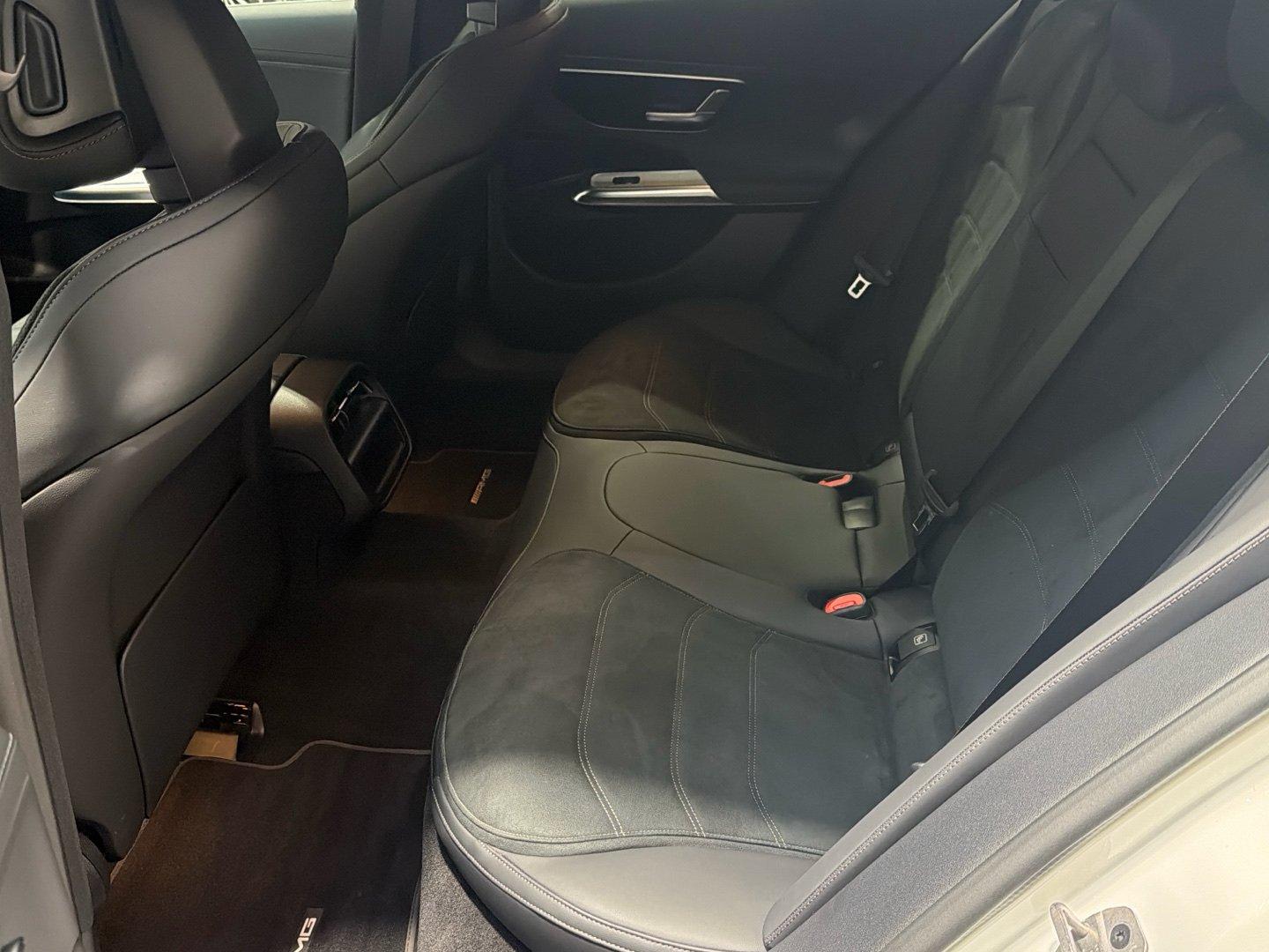 Mercedes-Benz E 220 d T AMG Night Pano DigitalLight Distronic