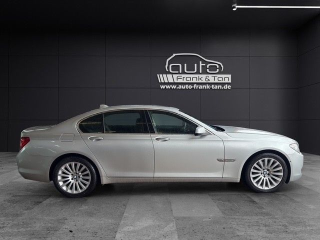 Fahrzeugabbildung BMW 740d xDrive*Ambiente*Kamera*Standheizung*AHK*