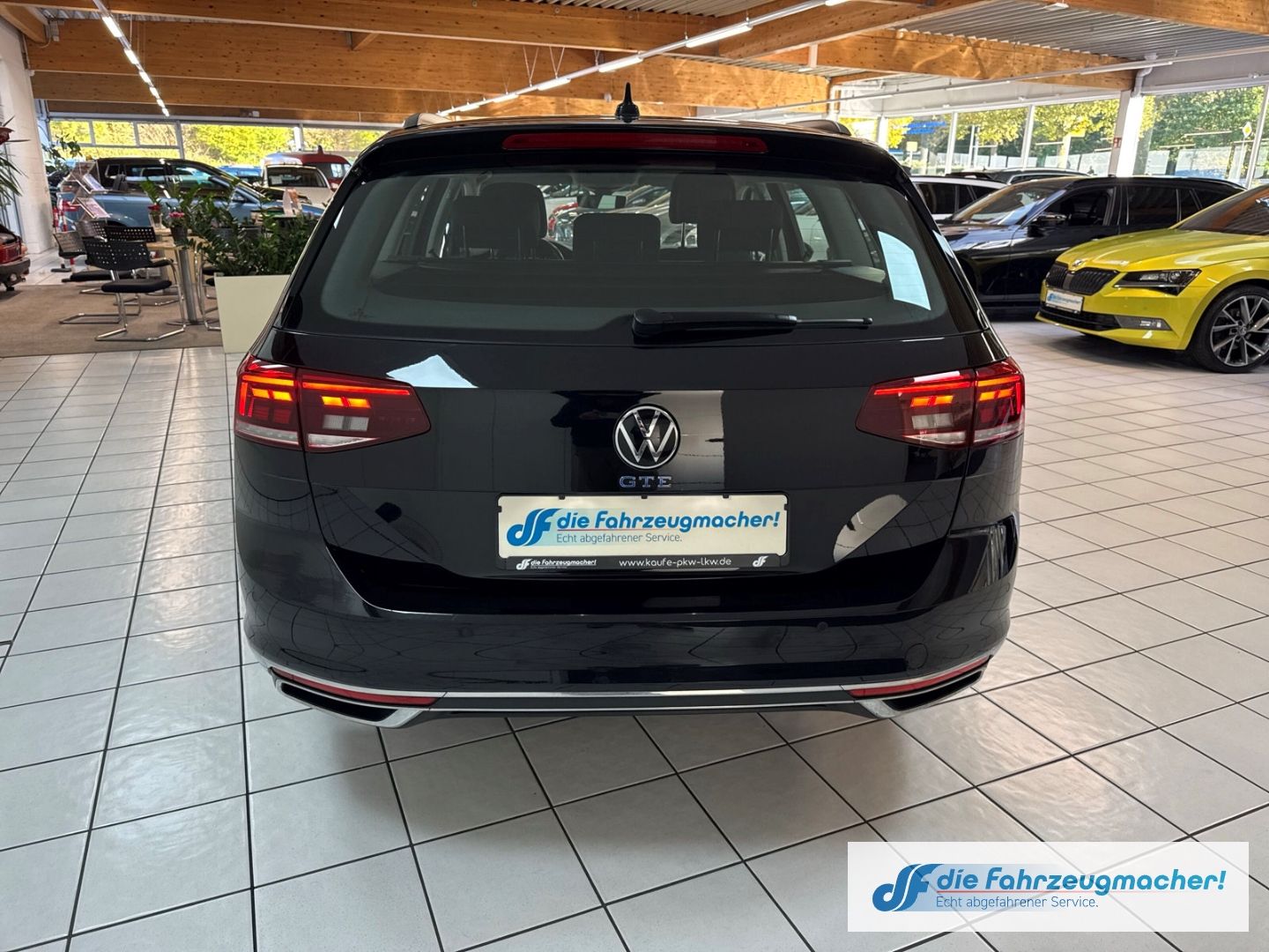Fahrzeugabbildung Volkswagen Passat Variant GTE Navi Digitales Cockpit Massag