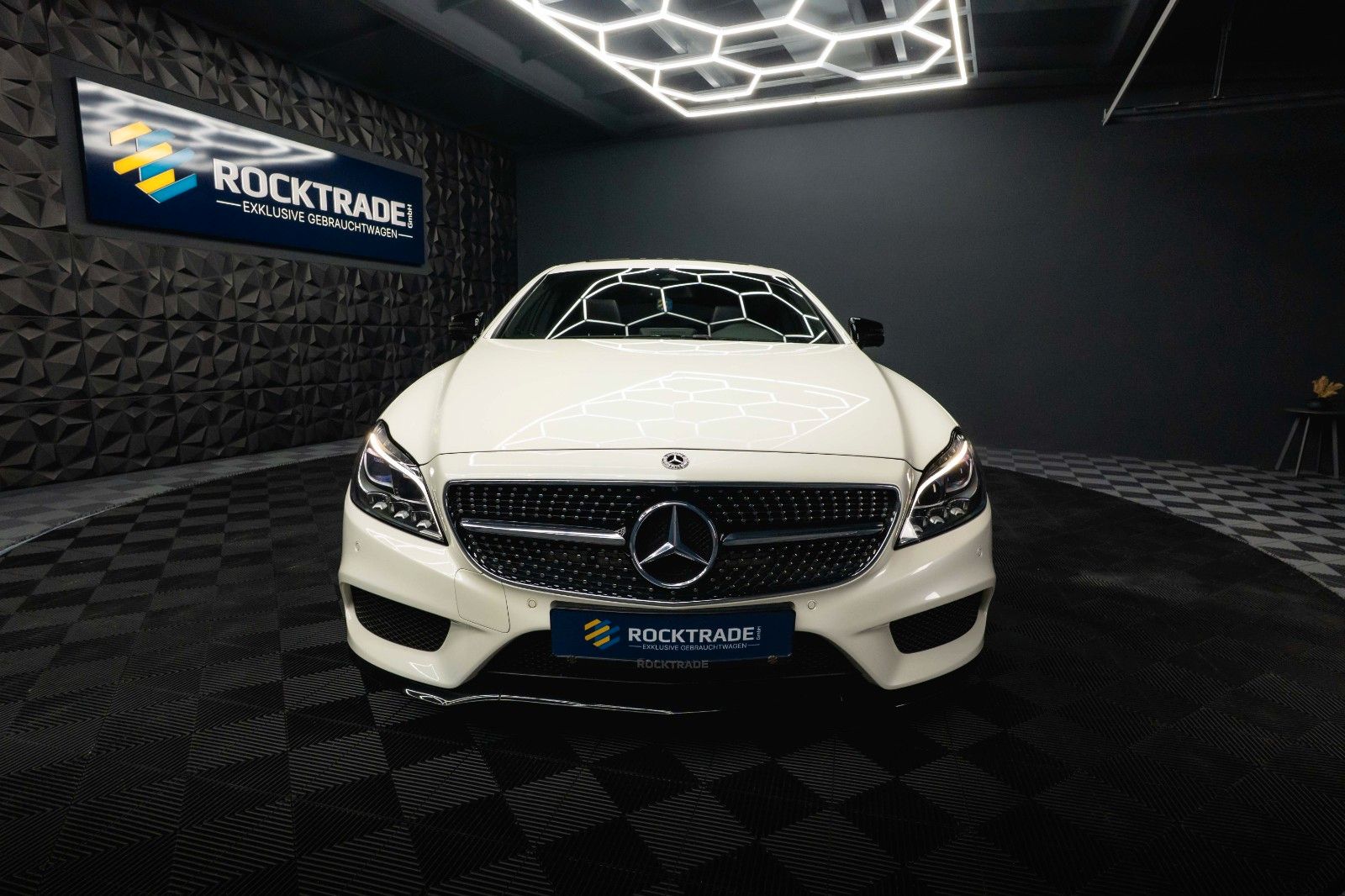 Fahrzeugabbildung Mercedes-Benz CLS 400 Shooting Brake AMG Night-Paket Designo