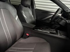 Fahrzeugabbildung Opel Astra L 1.2 Turbo GS -- Navi Pro/Tech-Paket1/AHK