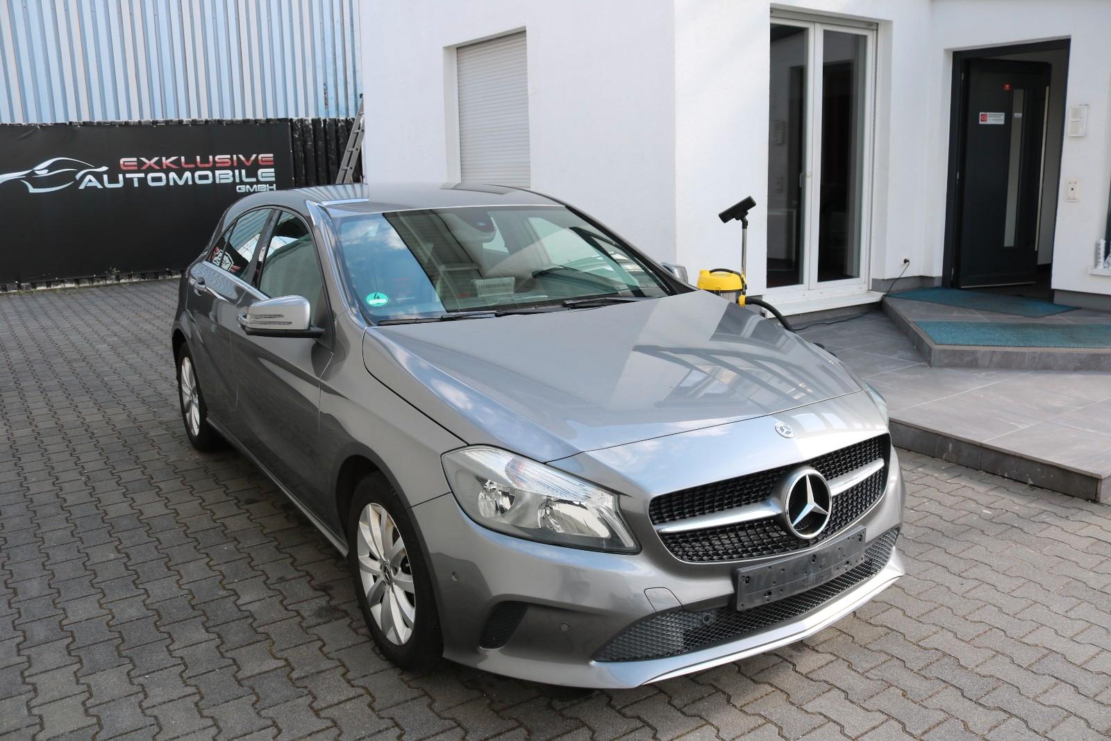 Mercedes-Benz A 180 ERST-80.000TKM NAVIGATION R-KAMERA 2.HAND