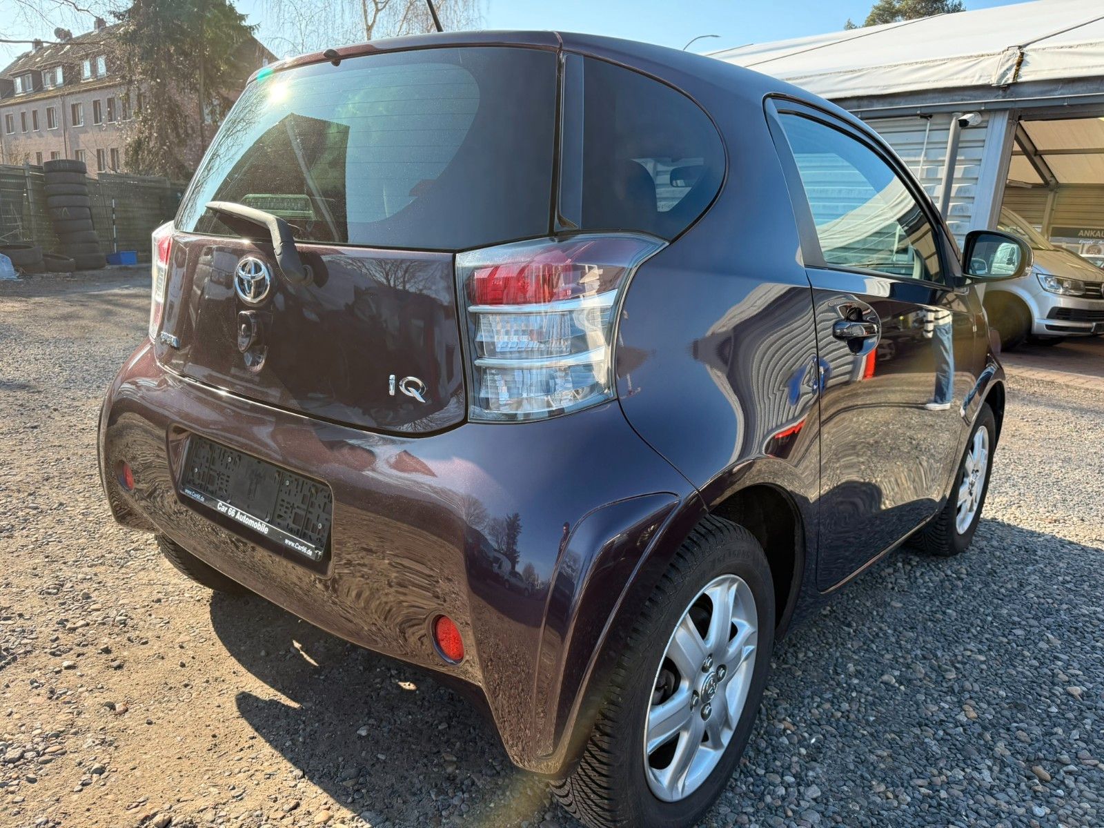 Fahrzeugabbildung Toyota IQ 1,0