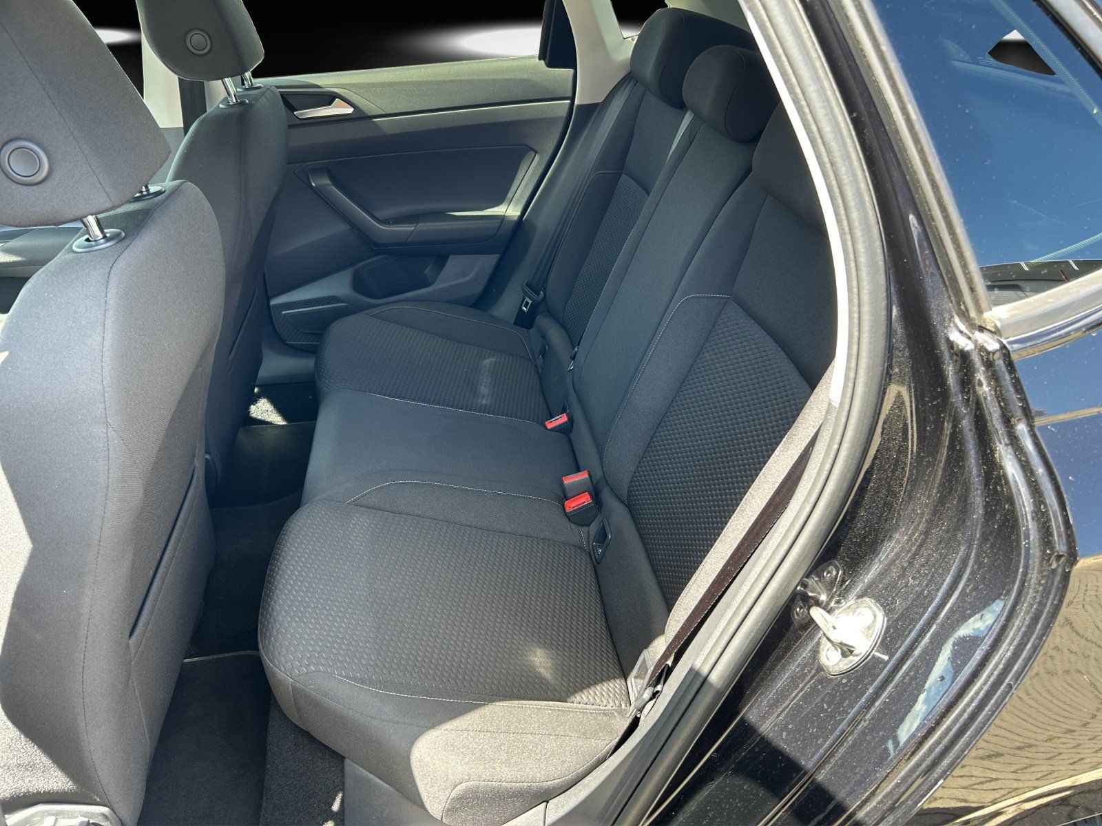 Fahrzeugabbildung Volkswagen Polo 1.0 Comfortline