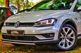 Volkswagen Golf VII Alltrack Variant 4Motion*NAVI*PDC*PANO* - Volkswagen Golf: Alltrack