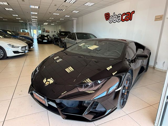 LAMBORGHINI Huracan