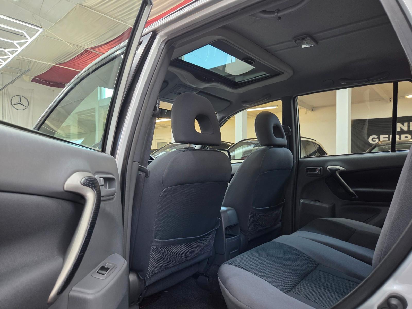 TOYOTA RAV 4 2.0 150CH 4X4 SPECIAL BVA