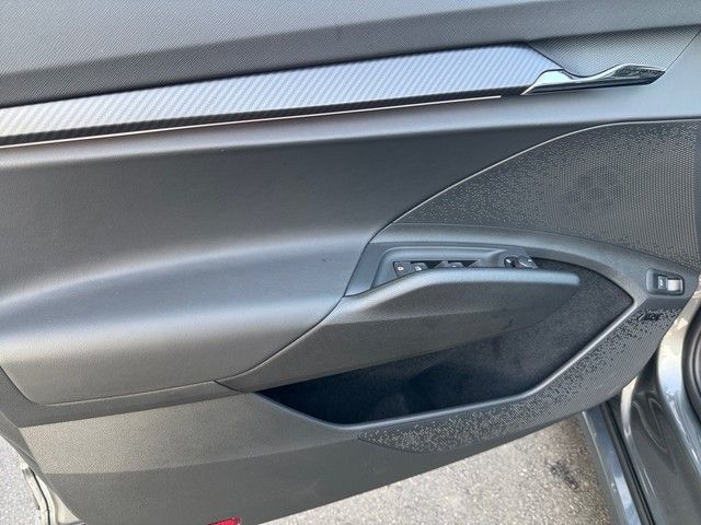 Fahrzeugabbildung SKODA Enyaq Coupé 85 4x4 RS Suite SHZ+NAVI+AHK+ACC+RFK