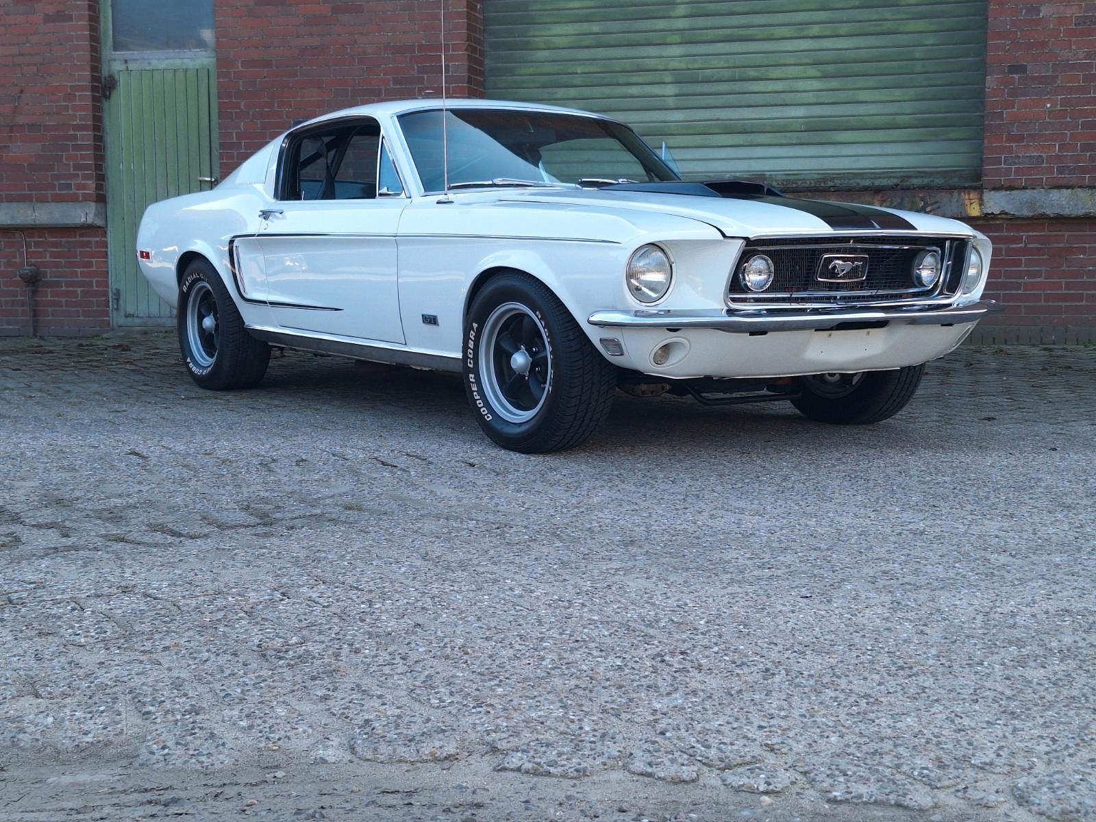 Ford Mustang Fastback 390 GT