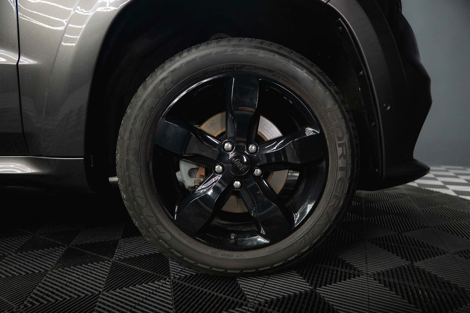 Fahrzeugabbildung Jeep Grand Cherokee 5.7 V8 SRT OVERLAND *Pano*ACC*19%