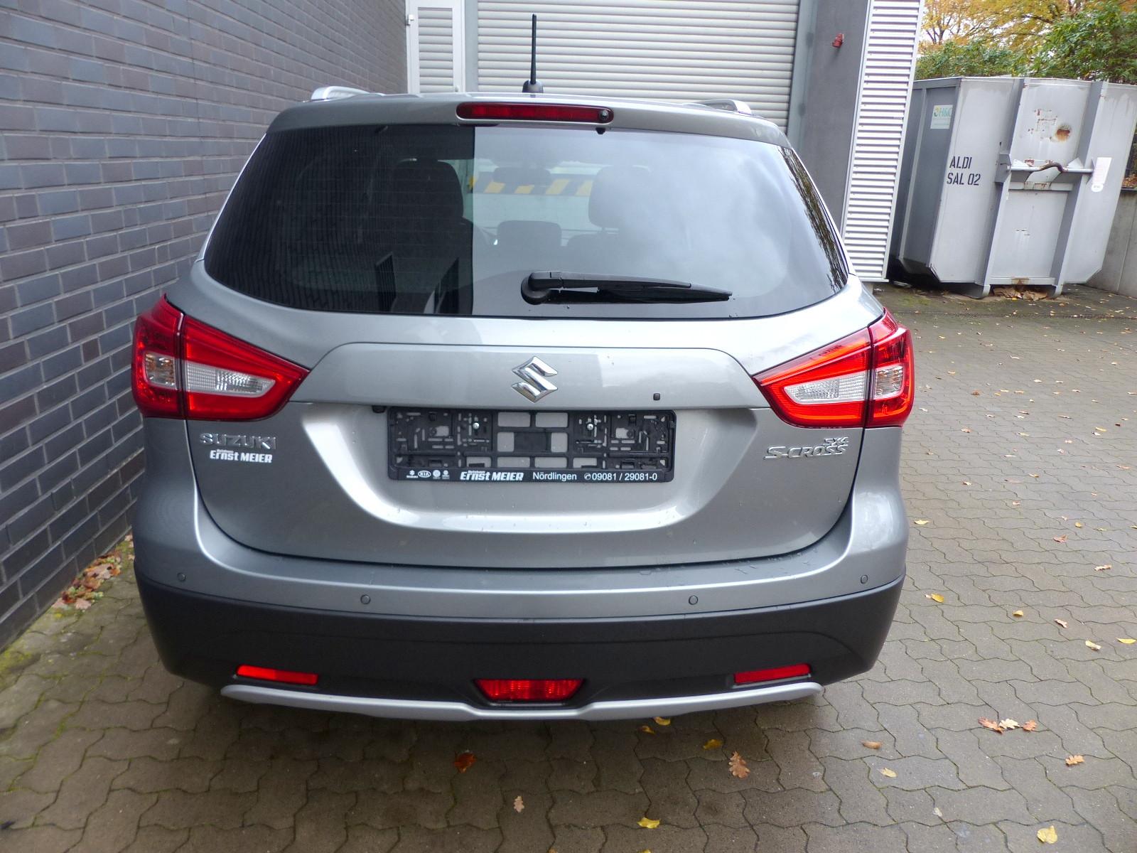 Suzuki (SX4) S-Cross Automatik/Navi/Kamera/Xenon/PDC