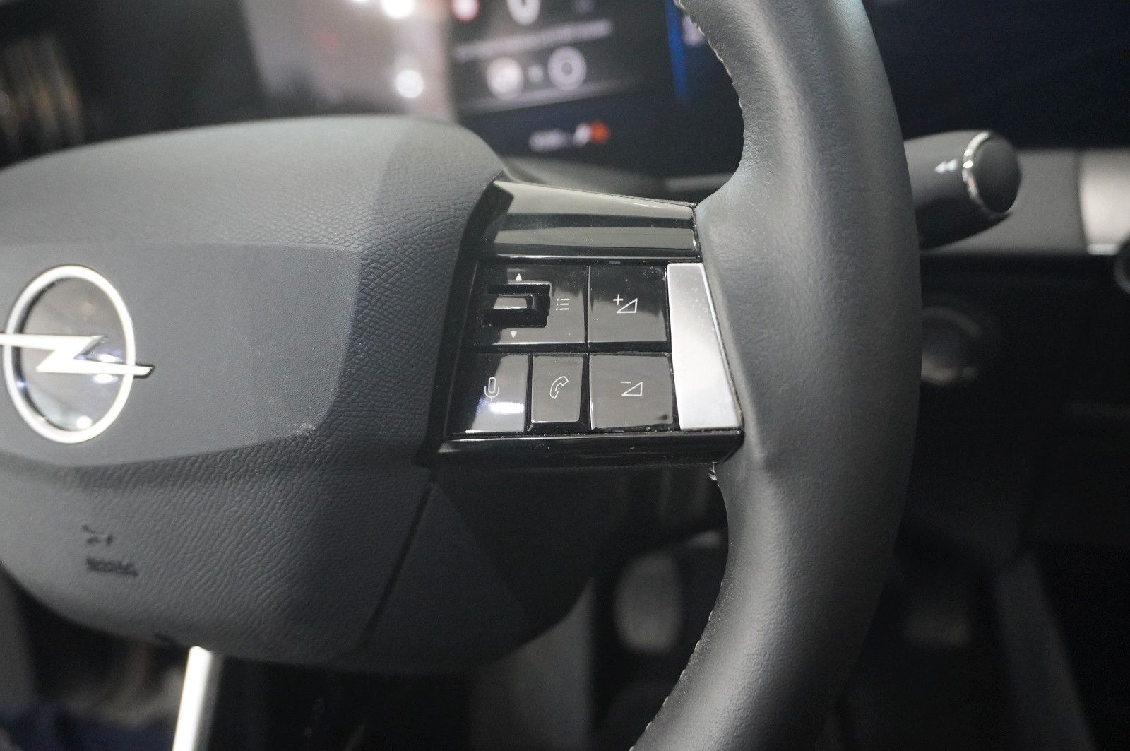 Fahrzeugabbildung Opel Astra L ST 1.5D ELEGANCE NAVI/LED/KAMERA/ACC/DAB