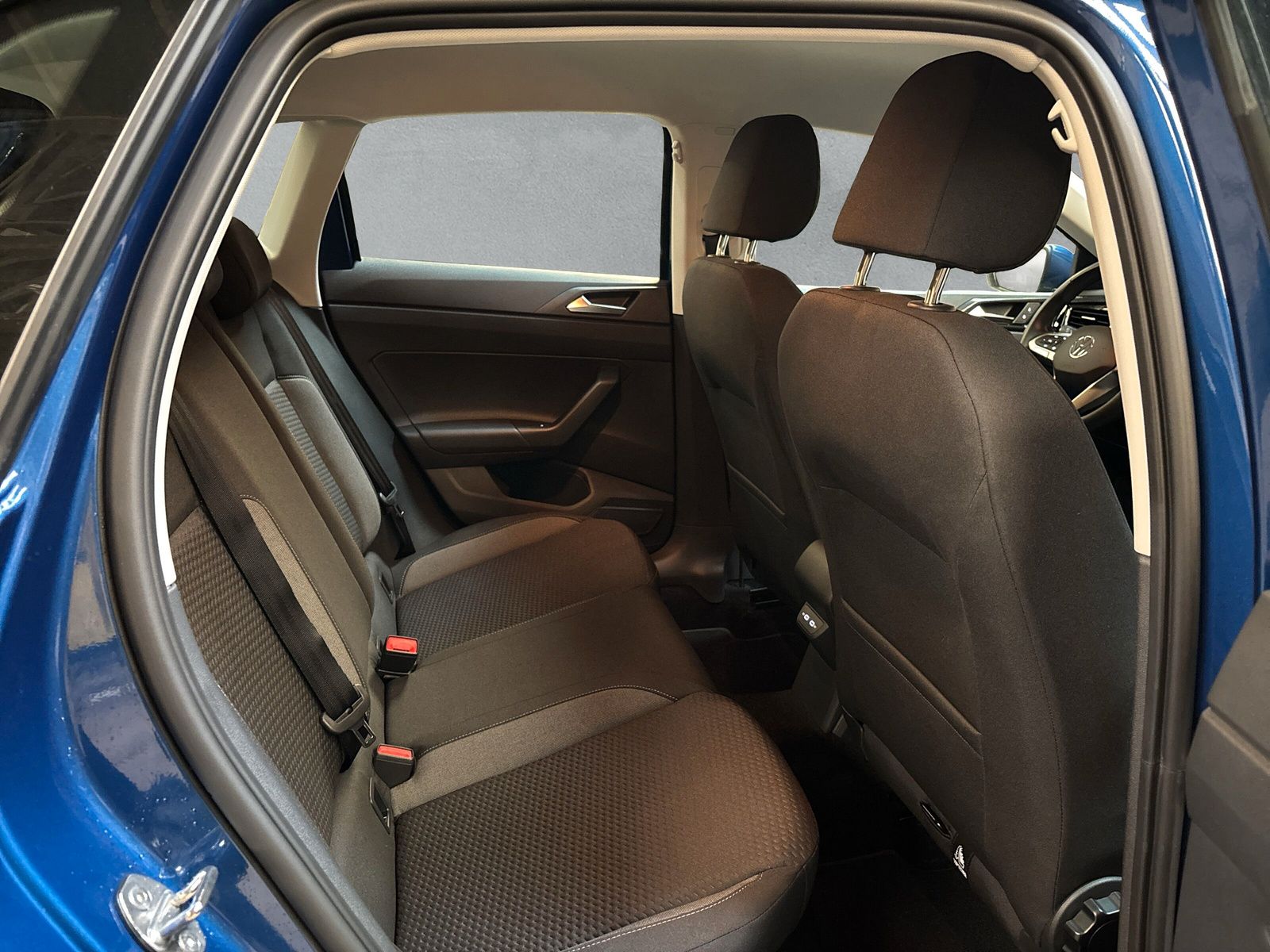 Fahrzeugabbildung Volkswagen Polo 1.0 TSI Life LED PDC AppConnect