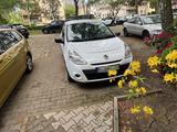 Renault Clio Expression 1.2 16V 75 Renault Eco2 Expres..