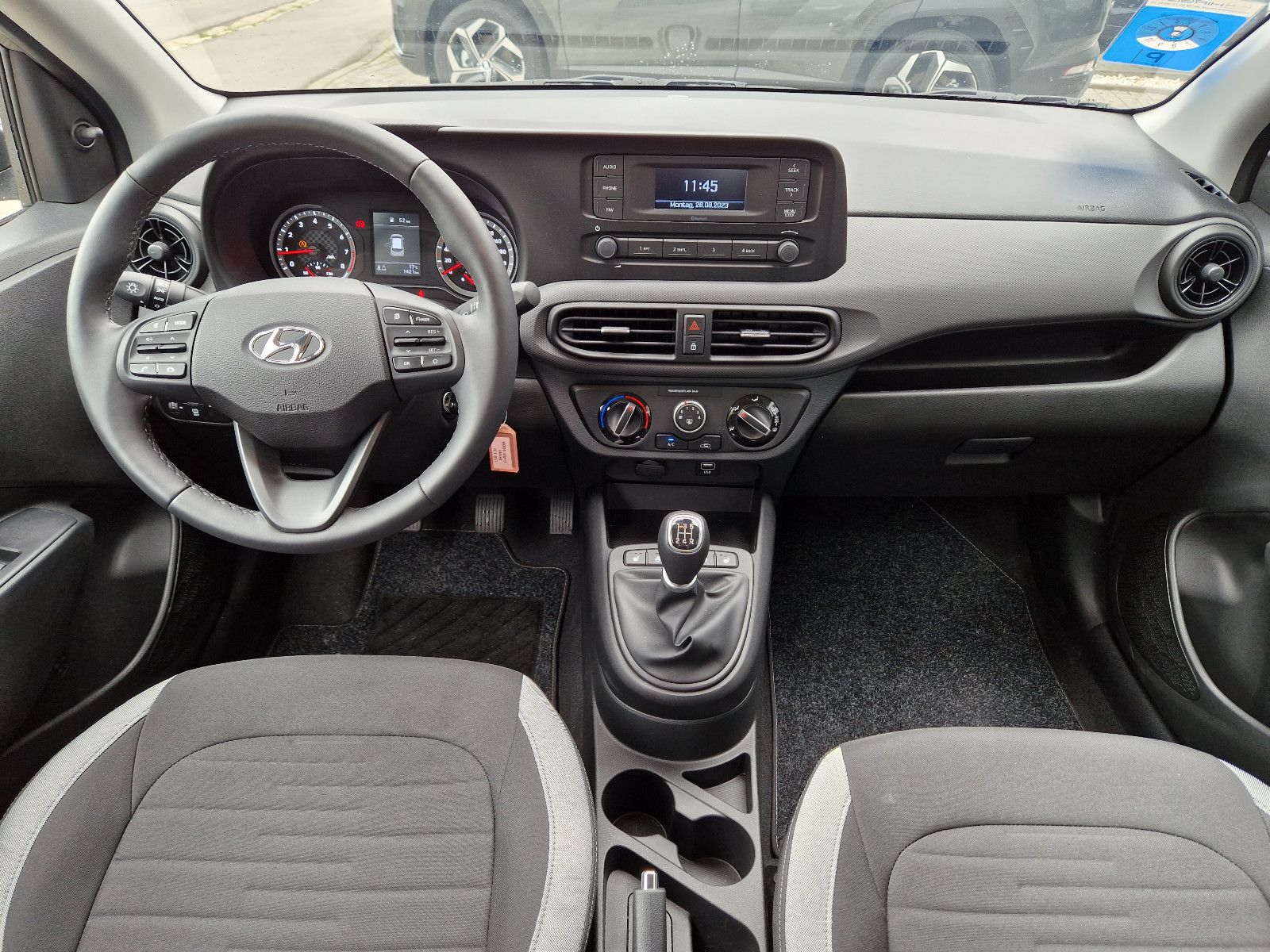 Fahrzeugabbildung Hyundai i10 1.0 Select SHZ PDC Lenkradhzg SOFORT