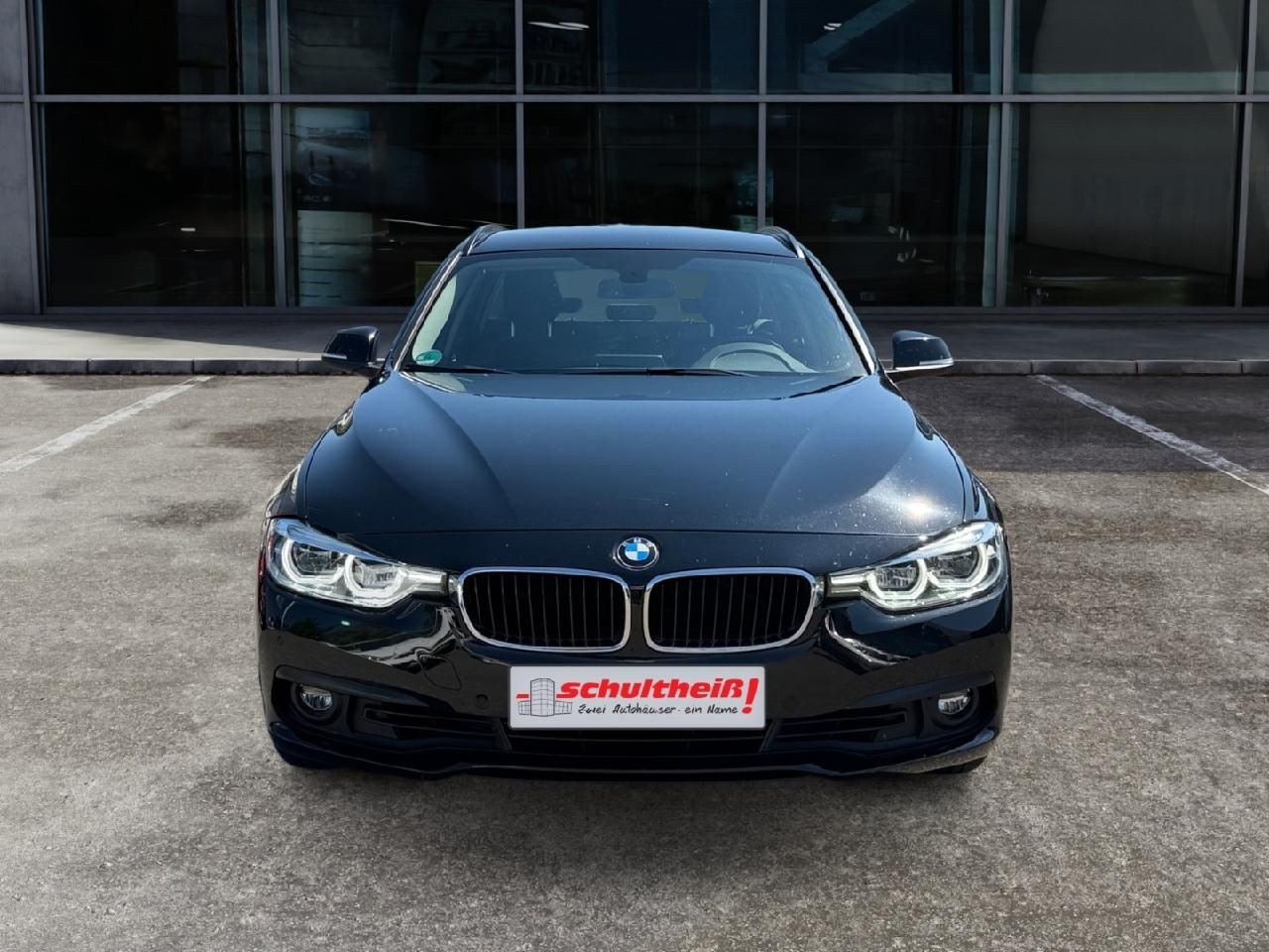Fahrzeugabbildung BMW 3 Touring 320 i Advantage