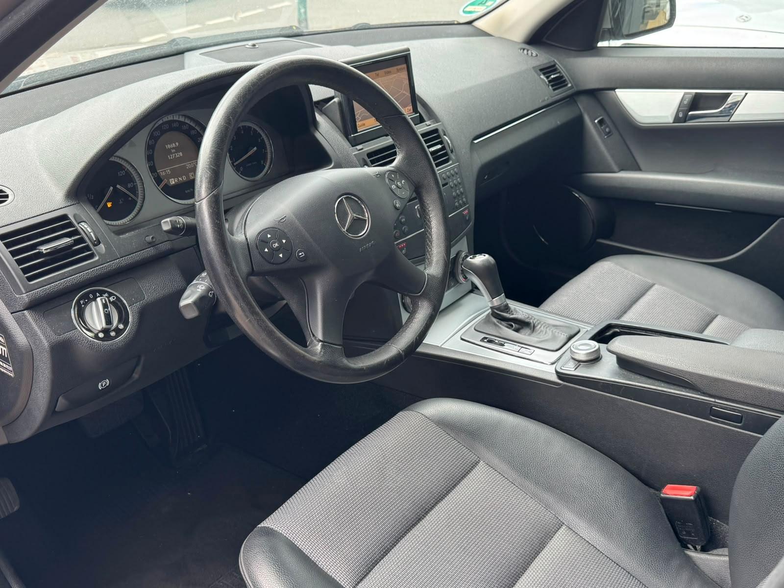 Mercedes-Benz C 280 Automatik/Leder/Navi/Xenon/19Zoll/2.Hd