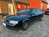 Audi A6 4B 2.4l V6 / Handschalter - Audi A6 aus 2000: 2.4