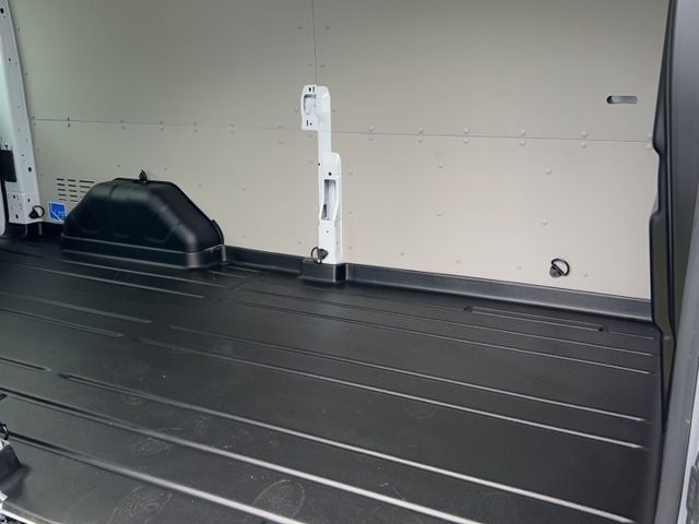 Fahrzeugabbildung Ford Transit Trend 350 L3 Kasten LKW Klimaautom DAB