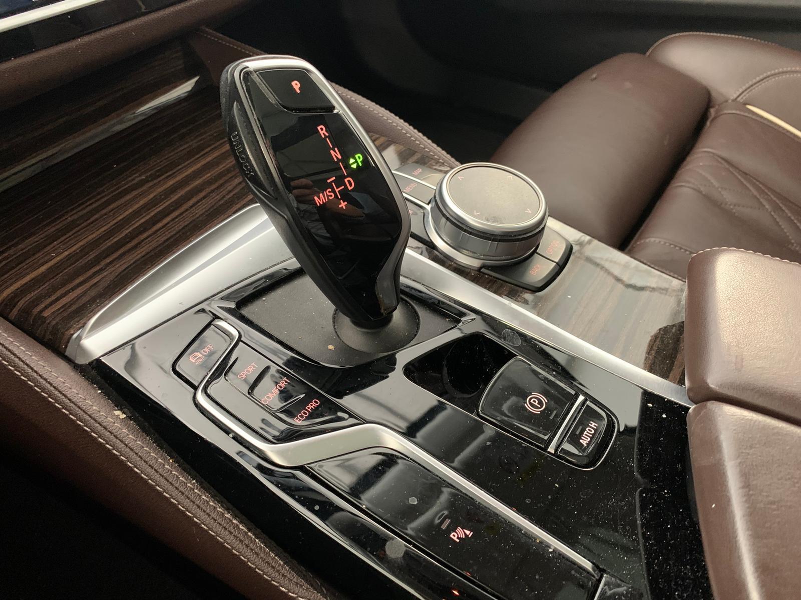 BMW 530 d xDr Luxury DRIVING-PROF/LASER/HUD/PANO/KAM