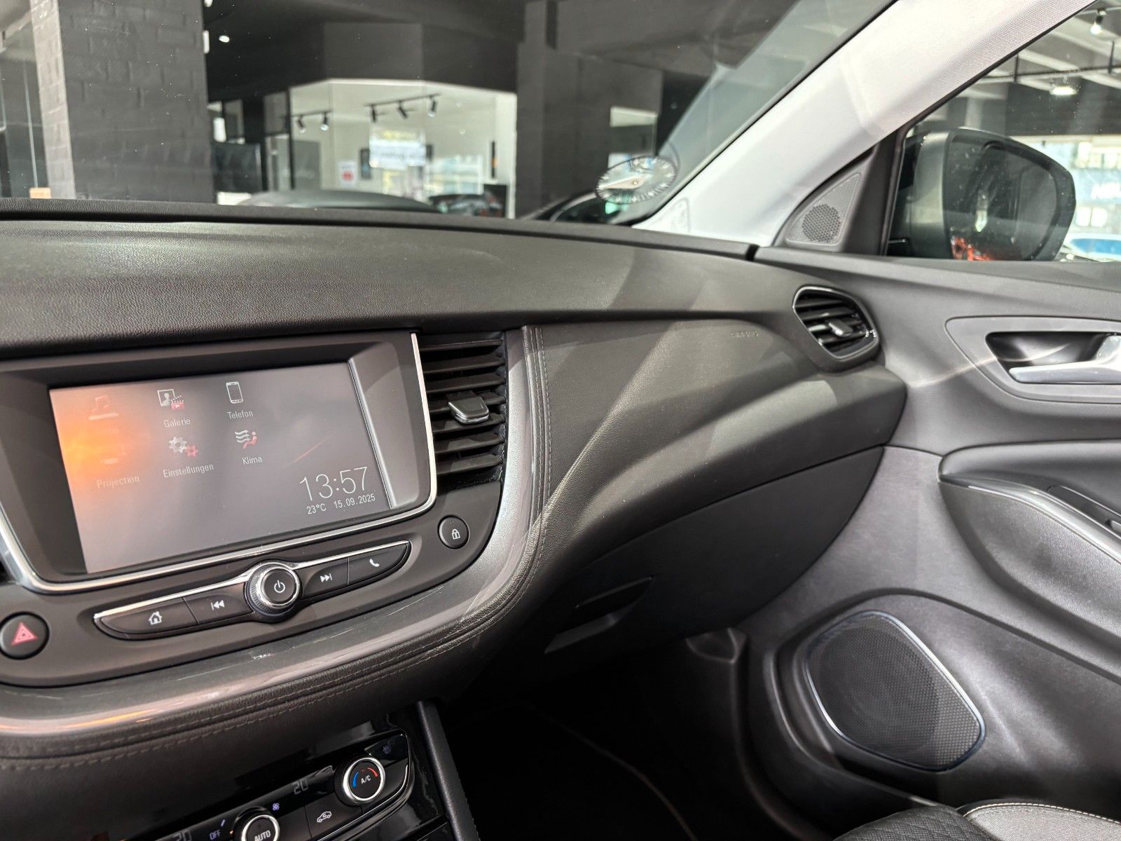 Fahrzeugabbildung Opel Grandland (X) *Klimaauto.*PDC*SHZ+L-Heizung*ACC