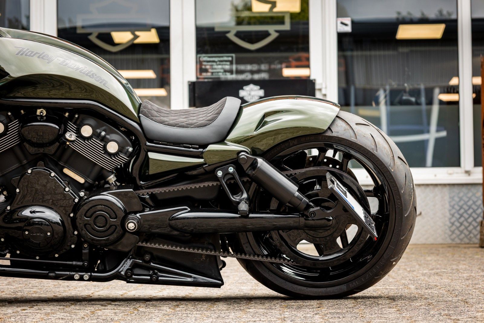 Fahrzeugabbildung Harley-Davidson VRSCDX Night Rod Special - BBC - 280er - Bad Boy