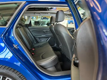 Seat Leon ST *Keyless*Pano*SpurHT*AHK*LED*Ambiente*
