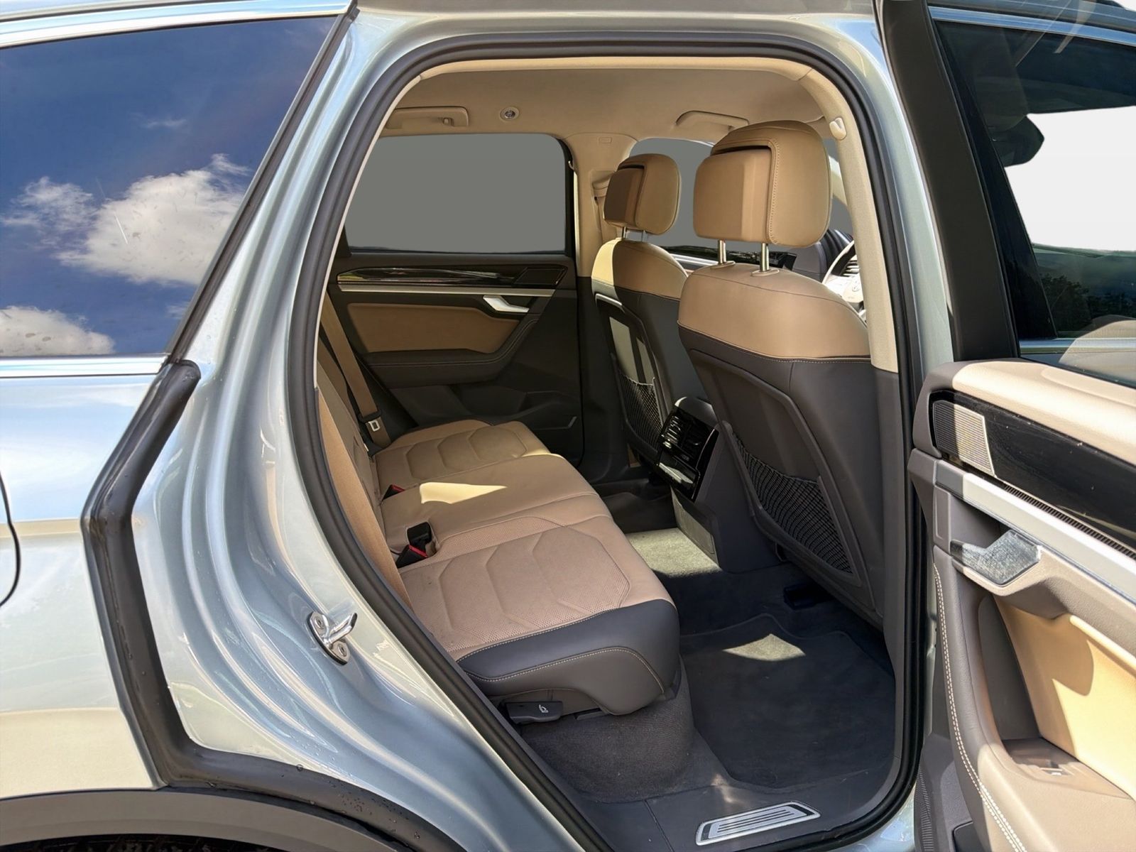Volkswagen Touareg - Bild 14