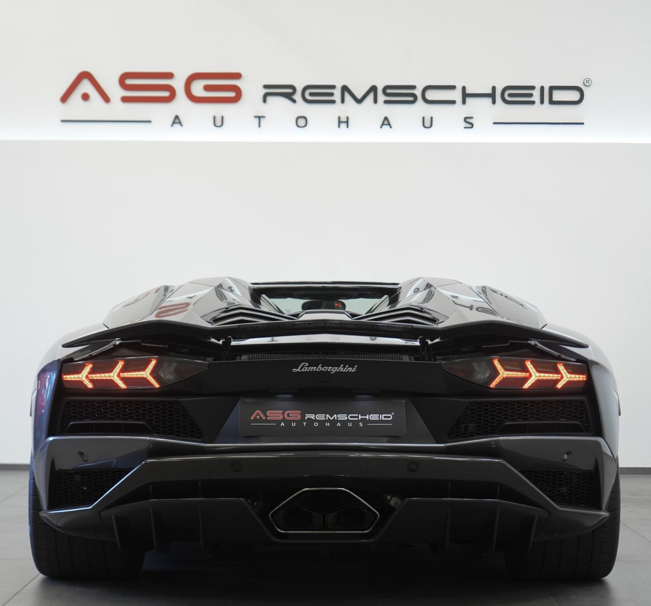 Lamborghini Aventador