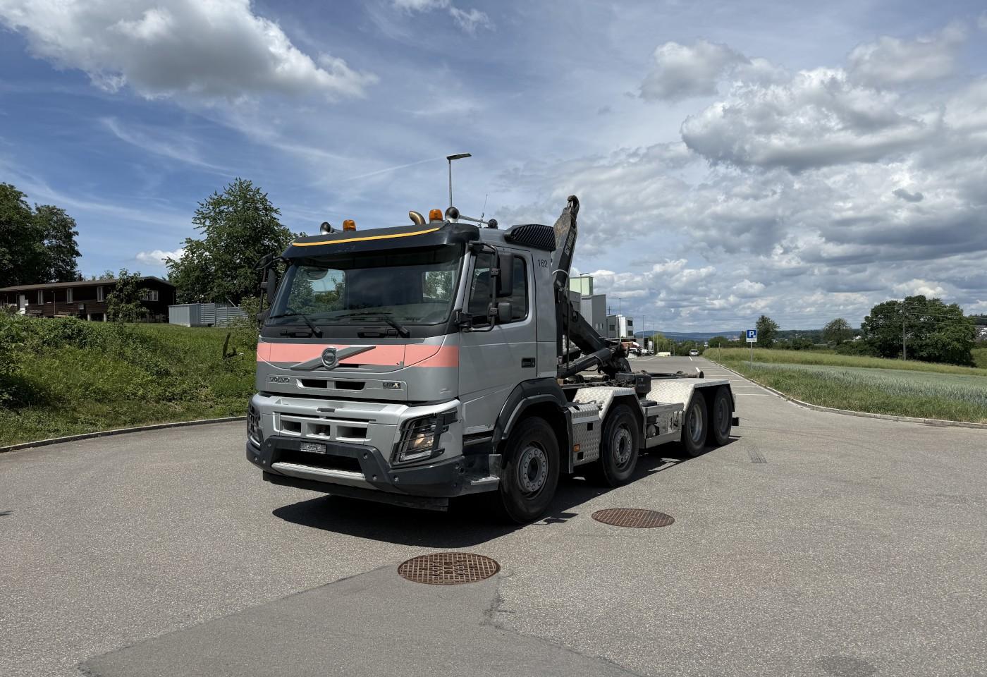 Volvo FMX-460 8x4R Hiab / Swiss-Vehicle