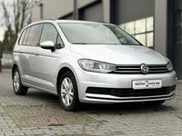 Volkswagen Touran 7 Sitze / Automatik / AHK / 1. Hd / Navi