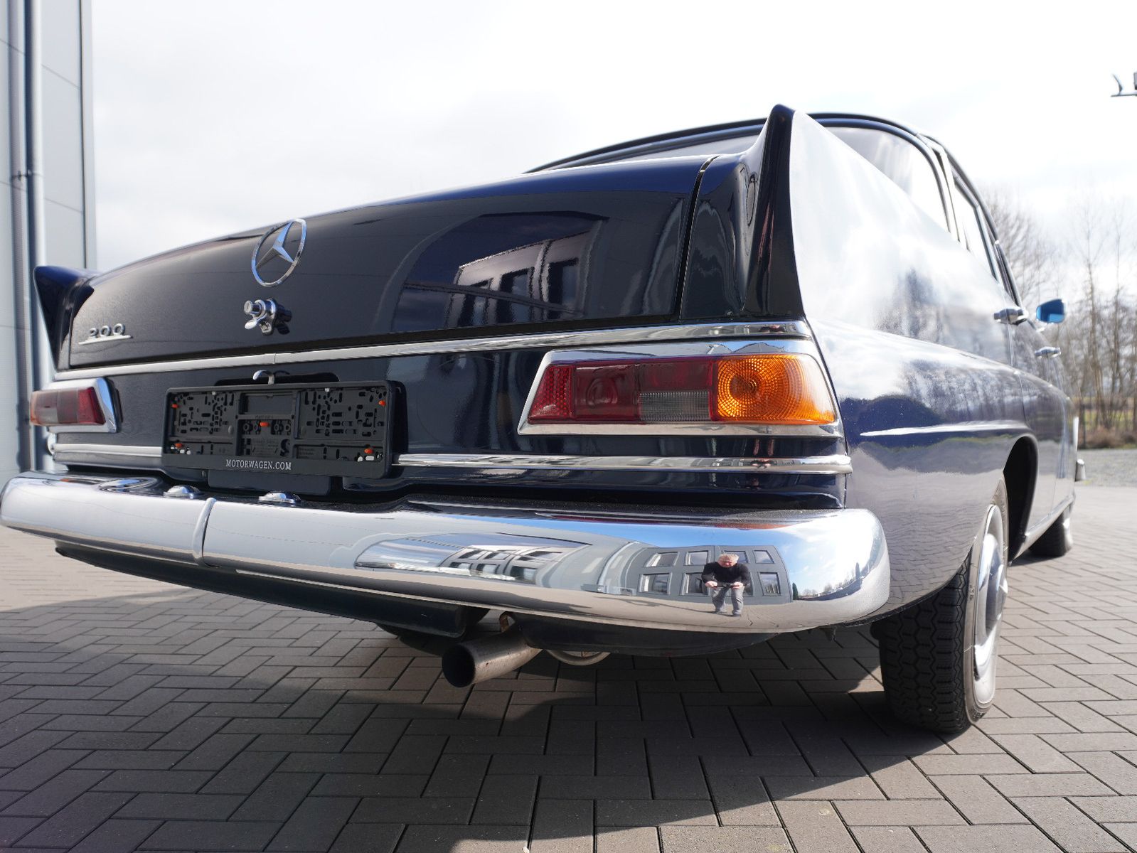 Fahrzeugabbildung Mercedes-Benz 200