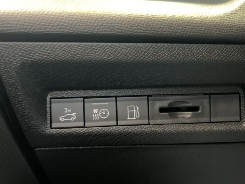 Peugeot 408 - Bild 19