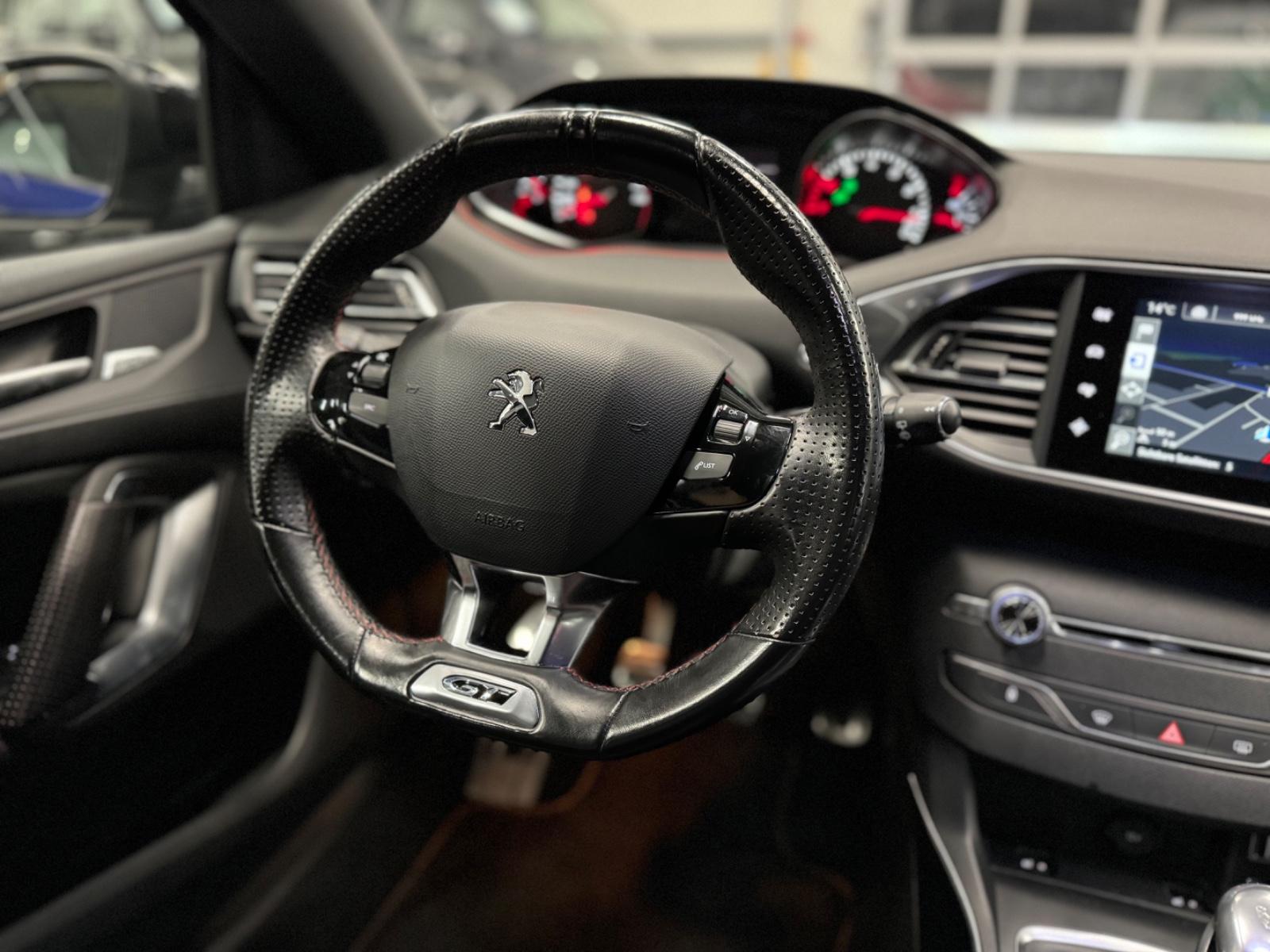 Peugeot 308 SW GT Navi SHZ Massage Pano LED AHK
