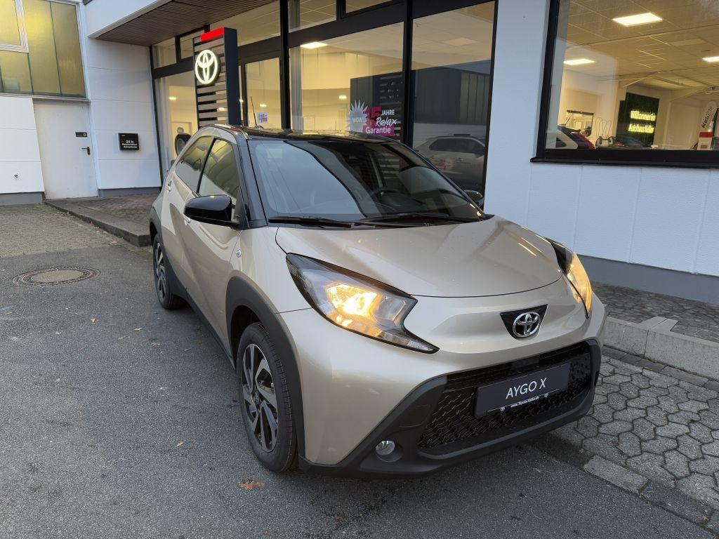 Toyota Aygo X Team D*ACC*RFK*Sitzeheizung*Klima