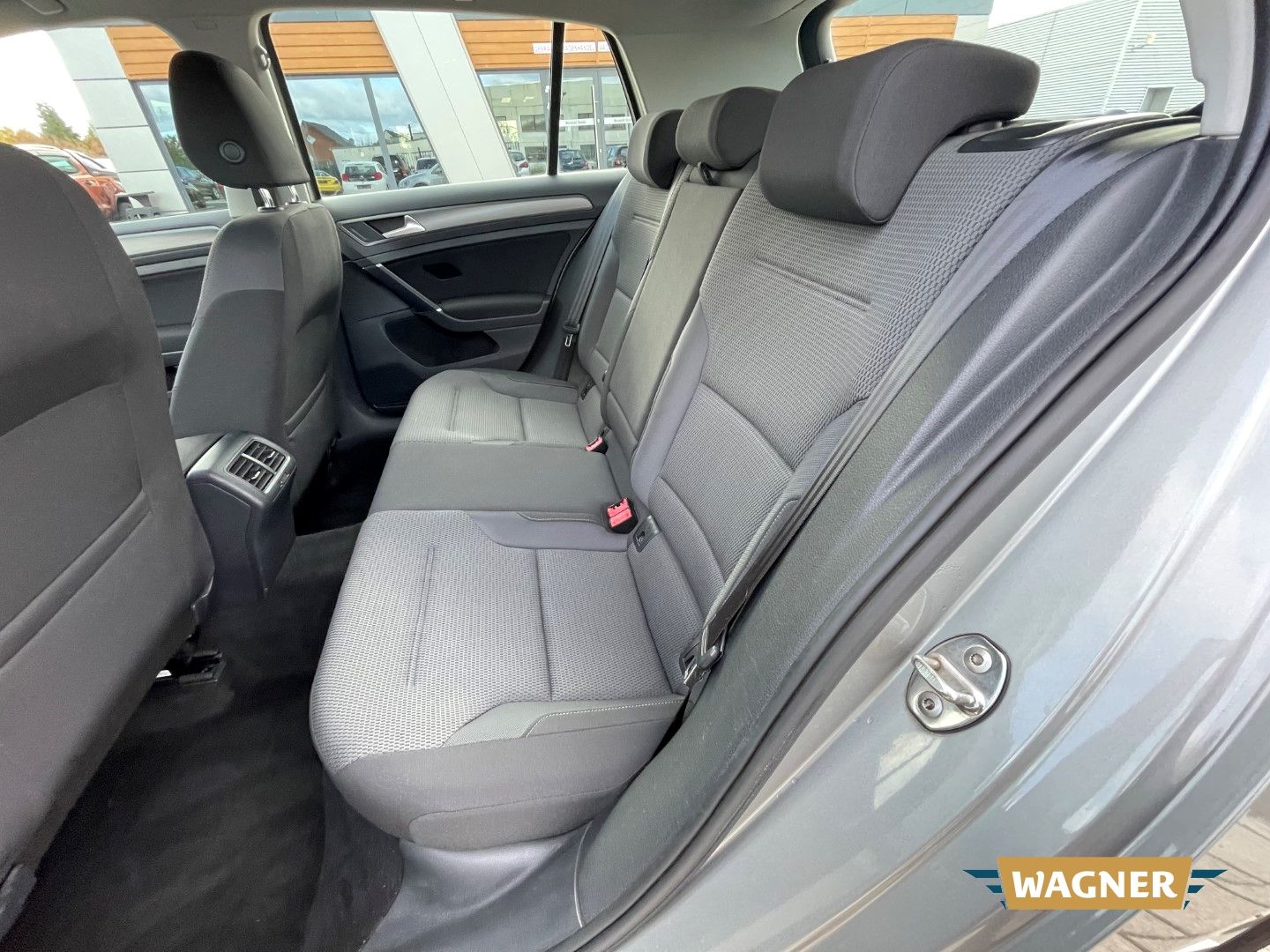 Fahrzeugabbildung Volkswagen Golf VII Comfortline BMT Klimaautomatik