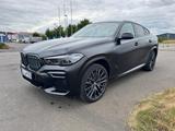 BMW X6 M50i xDrive M-Sport Edition Black Vermilion - BMW X6 M50 aus 2022