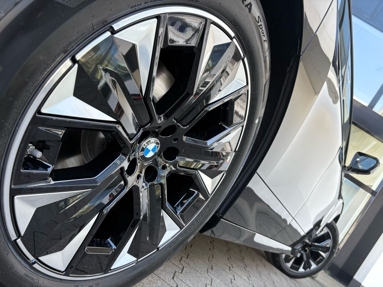 BMW iX - Bild 3