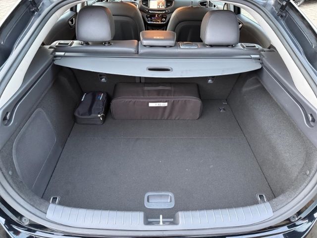 Fahrzeugabbildung Hyundai IONIQ Premium Elektro +LEDER+LED+KLIMA+ACC+PDC+U