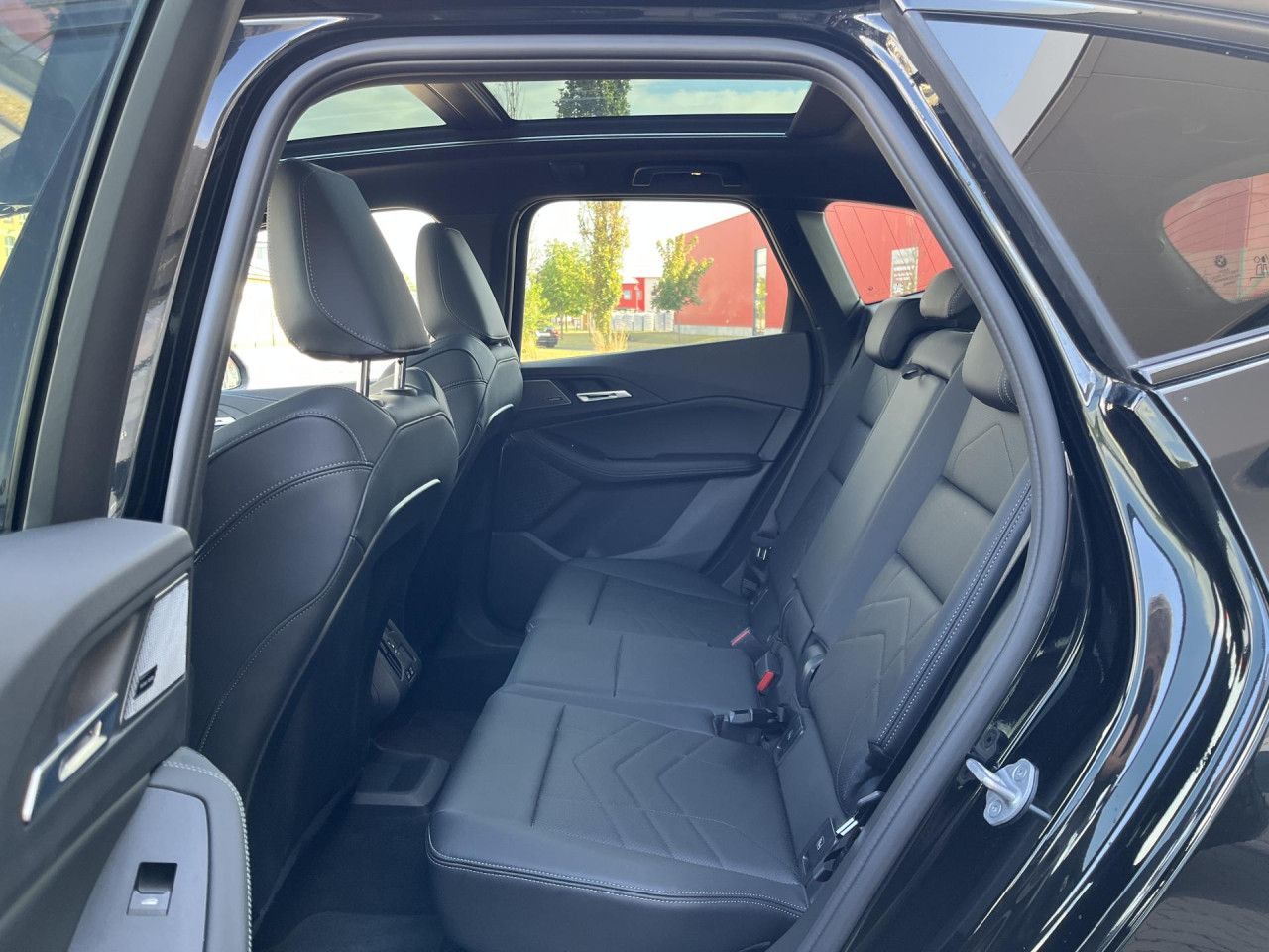 BMW 223 Active Tourer - Bild 30