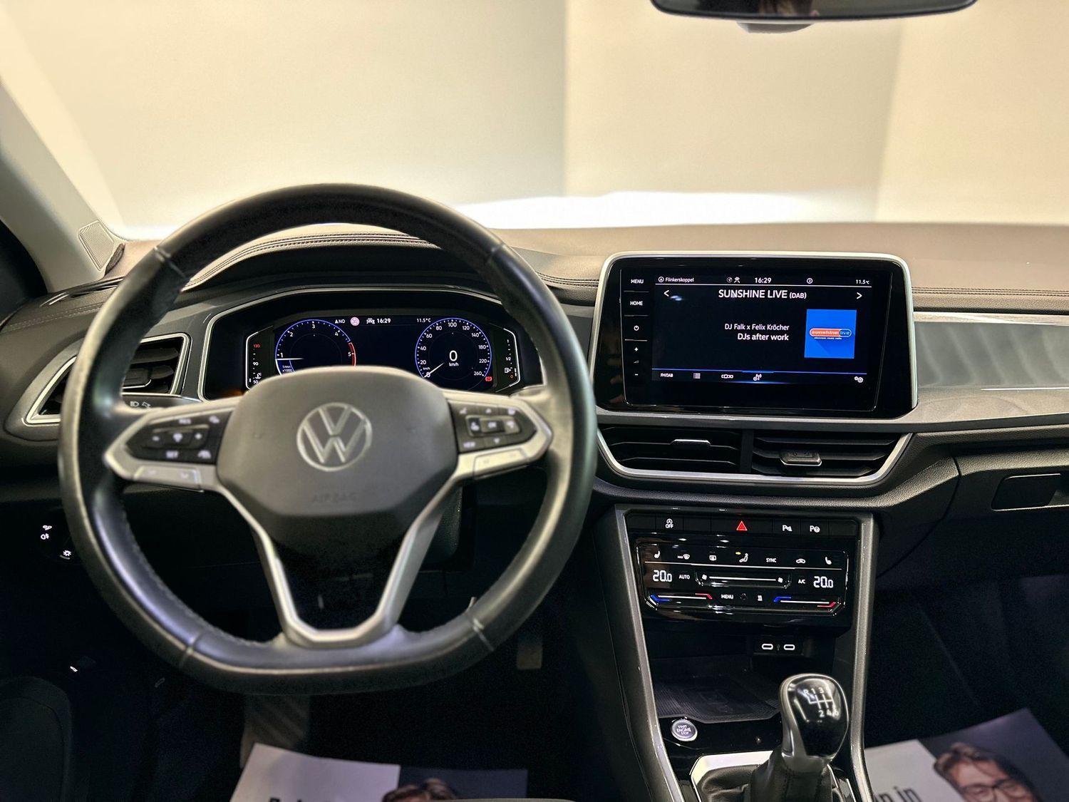 Volkswagen T-Roc Matrix ACC LED AHK Navi PDC SHZ SpurW LM, миниатюра 10