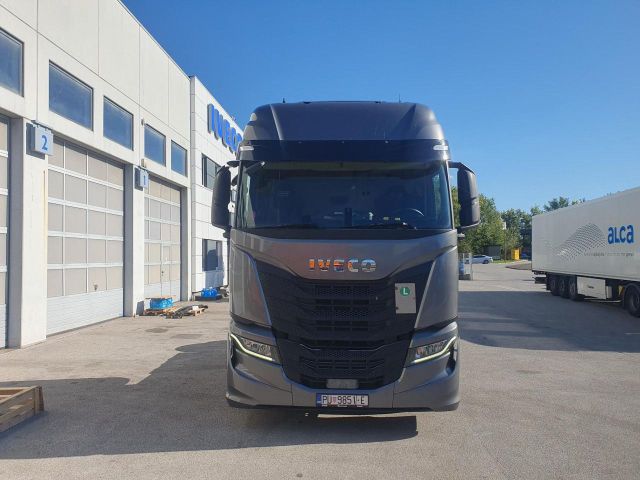 Iveco S-Way AS440S48T/P