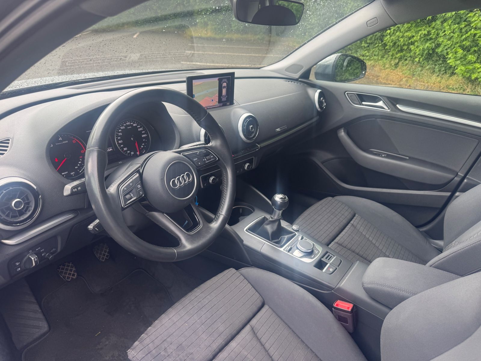 Fahrzeugabbildung Audi A3 Sportback 30 TDI sport Xenon+Navi+Bluetooth