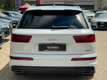 Audi Q7 - 4