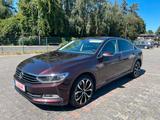 Volkswagen Passat 1.8 TSI DSG LED  STANDHEIZUNG - VW Passat Gebrauchtwagen in Chemnitz