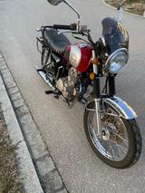 Mash 500 - Klassischer Einzylinder in Rot - NAKED BIKE VON 251 BIS 500 CCM