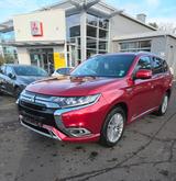 Mitsubishi Plug-in Hybrid Outlander - rote Mitsubishi Plug-in Hybrid Outlander