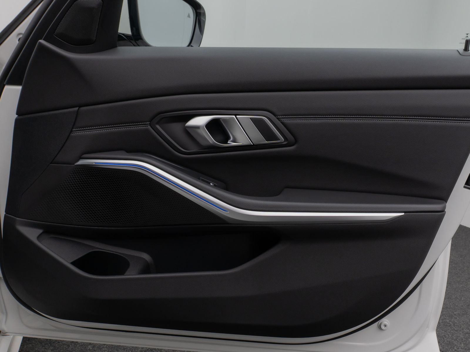 Fahrzeugabbildung BMW 320d  Luxury Line Kamera DAB HiFi Stop&Go Sport